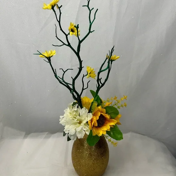 Centerpiece GOLD AND SUNFLOWER